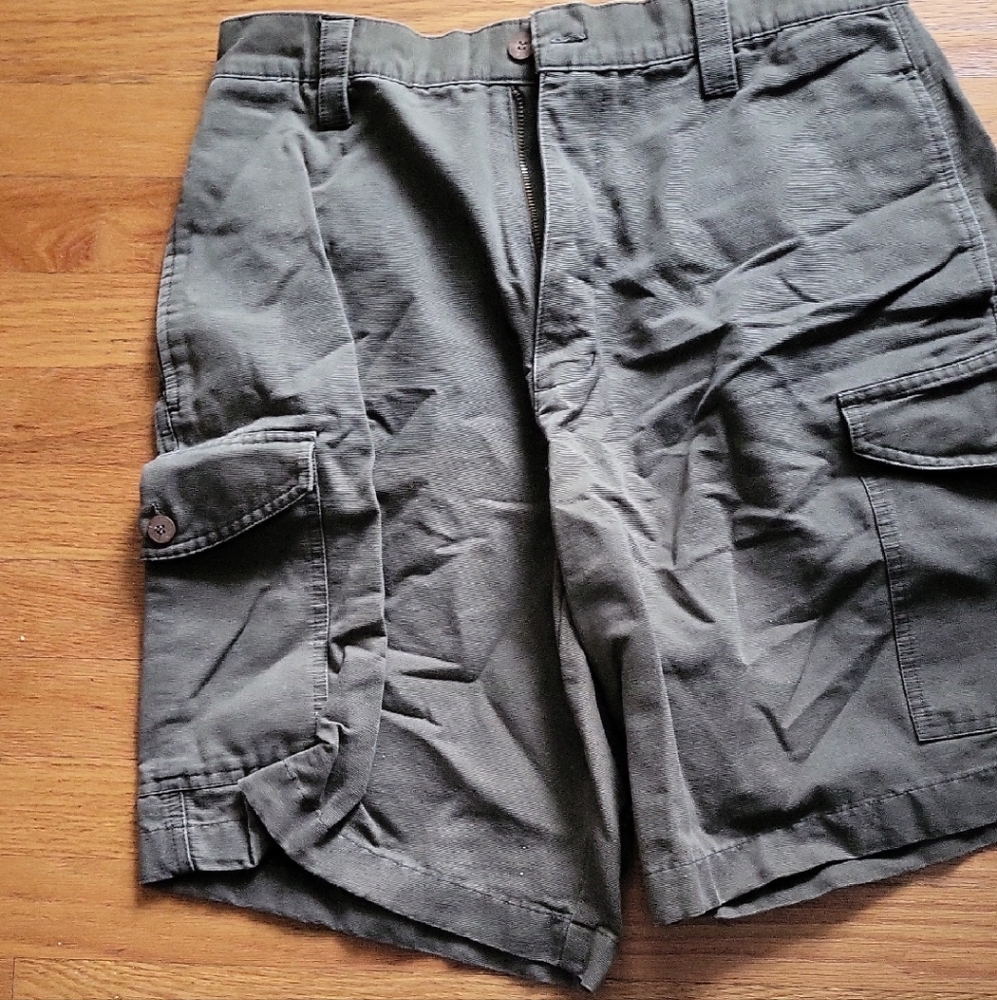 Big Dogs Olive Cargo Shorts for Men